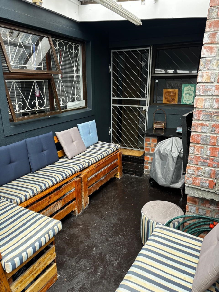 3 Bedroom Property for Sale in Strandfontein Village Western Cape